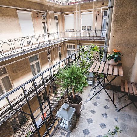 Lizmary'S Wonderland Leilighet Budapest Eksteriør bilde